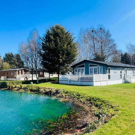 Sutton Lodge With Hot Tub York Exterior foto